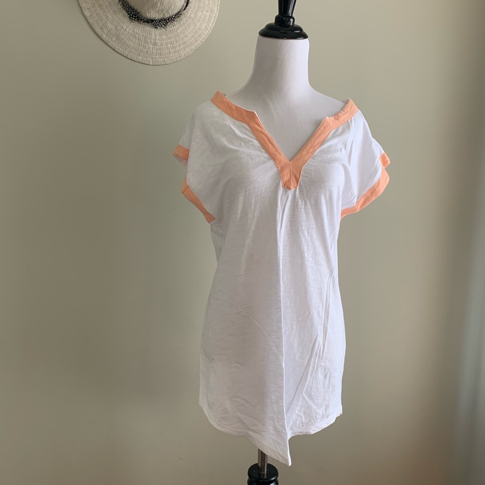 Gap tunic with v neck and orange trim